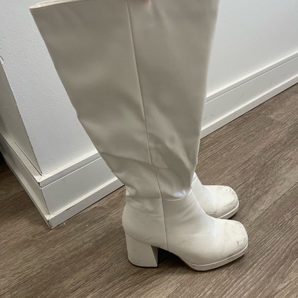 Elegant White Knee-High Boots